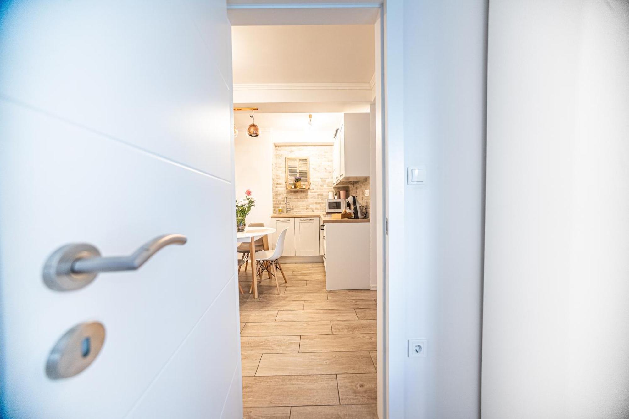 Split Apartment M&T エクステリア 写真