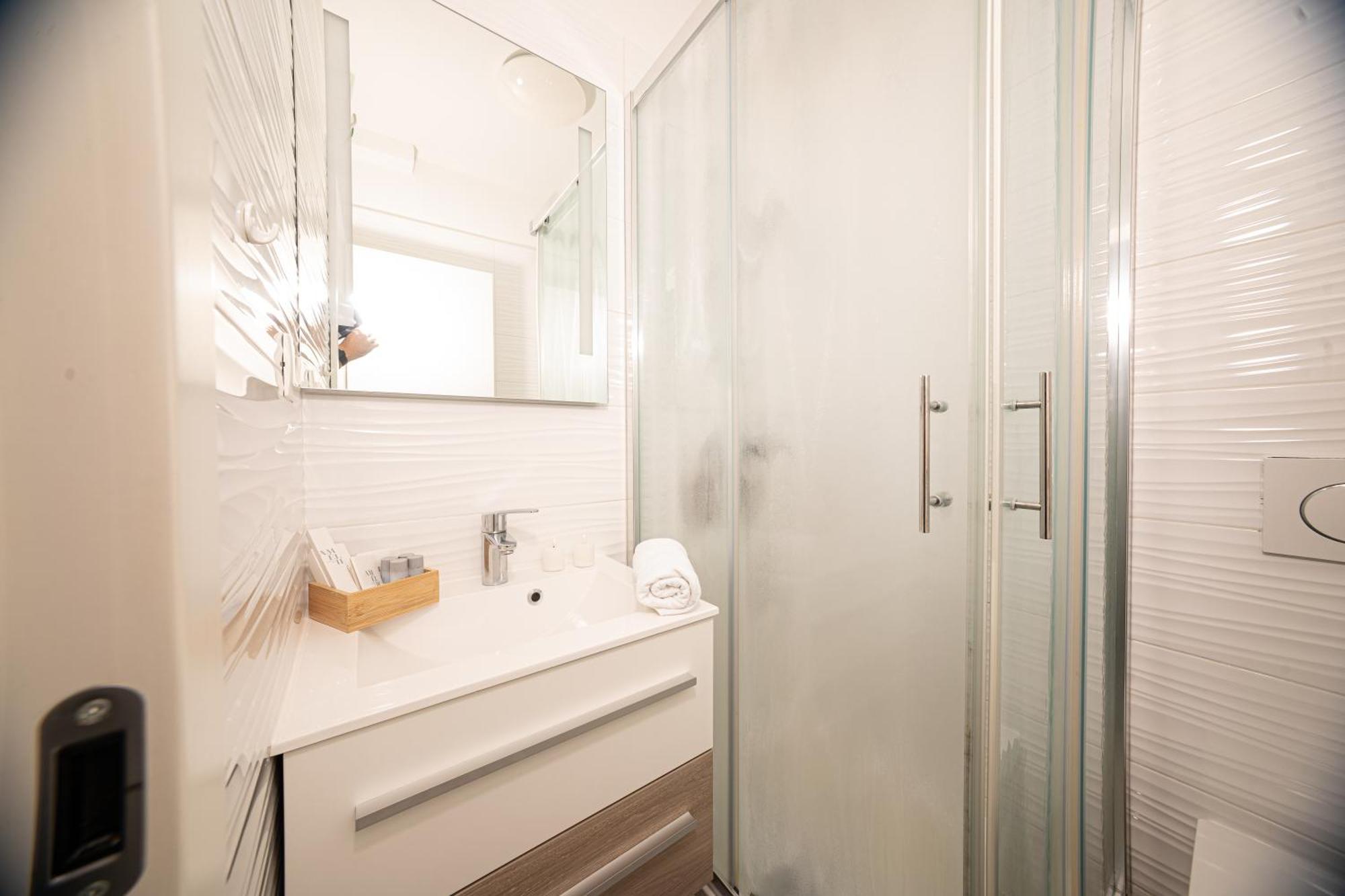 Split Apartment M&T エクステリア 写真